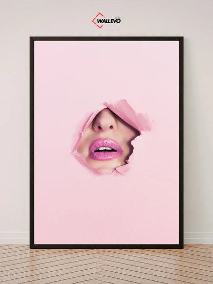 Glam Beauty – A Chic & Stylish Wall Frame